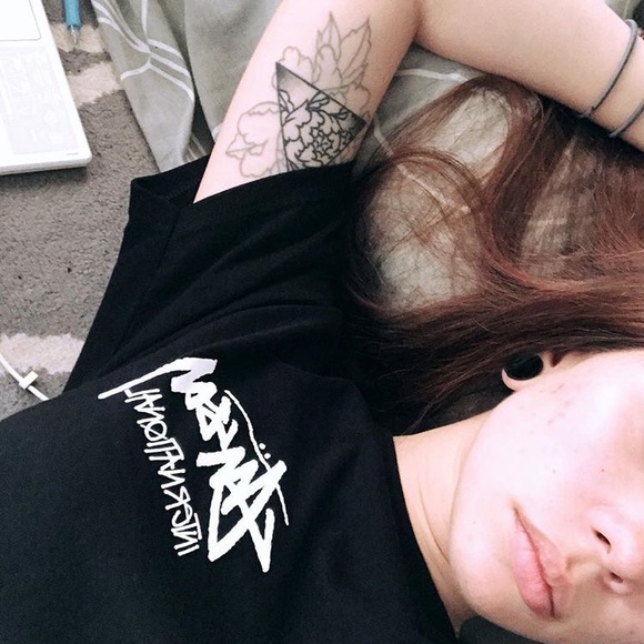 Introduction🌙 - Picture 3 of 5